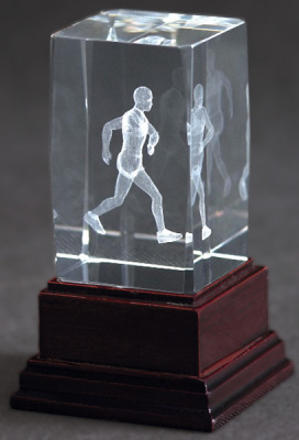  Награда хрустальная Бегун CAW70120/RUN 70х70х120мм